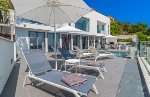 Can Ema, villa moderna con piscina frente al mar - Foto 22