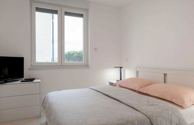 Spacious Povljana Apartment With Sea View and Terrace - Foto 6