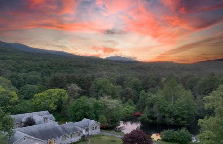 Game Farm Villa by Avantstay 10bdr, Private Pond, Spa, Pool Family-friendly - Foto 119