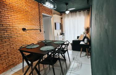 Novo Apto em Condomínio Fechado c/Ar e Elevador - Foto 1