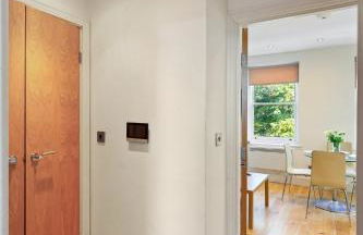 Bright 1Bed Flat Upper St Near Tube - Foto 9