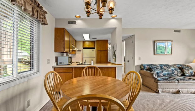 Sleeps 4 Private Balcony w Views Heated Pool - Foto 2, Habitación