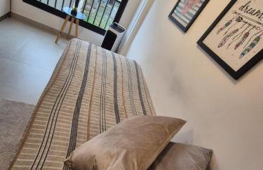 Studio Novo e completo perto da PUC - Foto 6