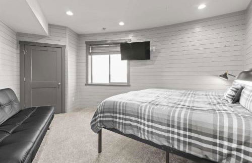 West Cabin- Yellowstone Family Retreat- Sled Hill - Foto 40