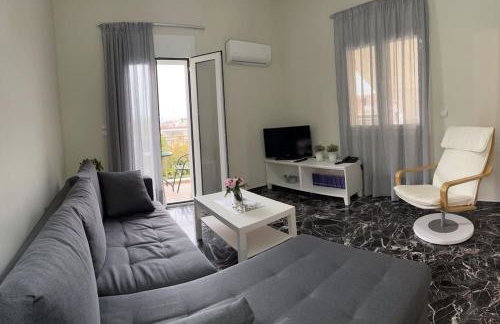 Stay Thyme, 2 BRS apt, 5mins Nafplio, 10 mins beach - Foto 1