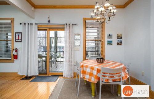 Lake Life Getaway - Condo near downtown! - Foto 17