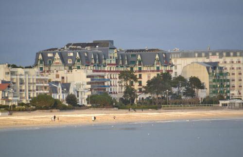 KERJACNINE, à 300 m du port, maison 7 couchages avec grand jardin - Foto 19