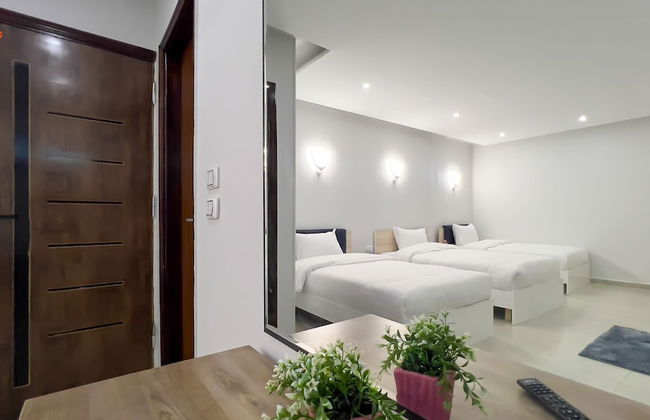 pyramids tower view inn - Photo 14