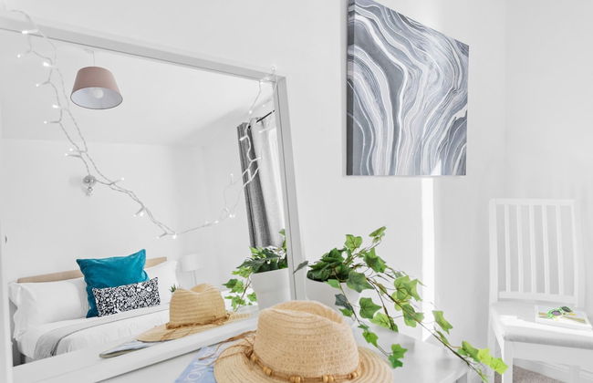 Chandlers Walk Modern Comfy Family Home in Exeter - Photo 27