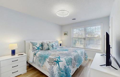 The Coral Stilt - Photo 16