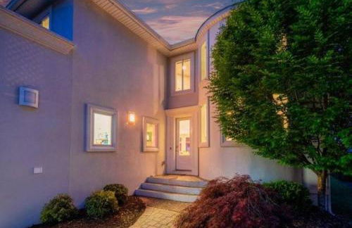 Piermont Waterfront Villa with Hot Tub - Photo 50