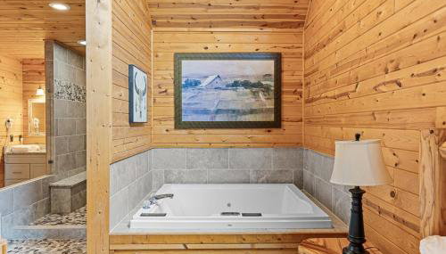 Romantic Cabin w Rain Shower & Spa Tub - Photo 5, Other