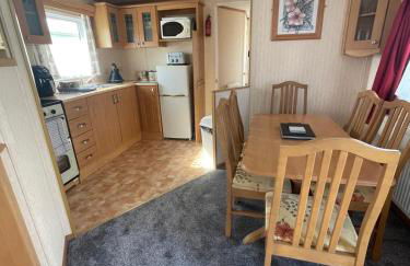 Sealands park, sleeps 6, WiFi, heating, veranda,beach access - Foto 8