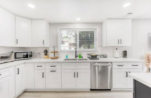 497-Upscale Family Home w AC & Patio near Meta & Stanford - Foto 37