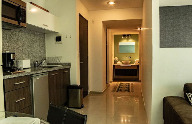 Tiny Apartment with Rooftop pool y GYM - Foto 6