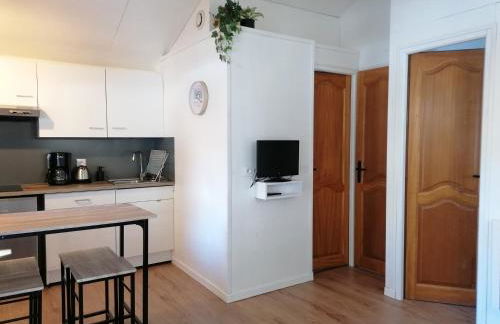 Camping le Tréjeux - Petit Chalet - Photo 1