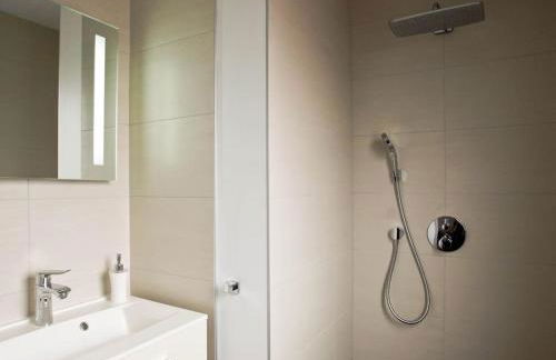 Maison basque moderne avec piscine chauffée et vue - Foto 16