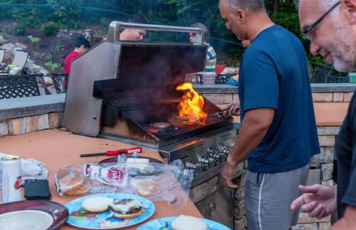 The Glen House -9 Bdrm Estate Sleep 26 Movie Theater,Pool,Golf,Ski - Foto 40