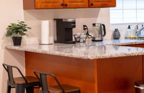 New 4 Apts-198-3 Bed Apt 1st Floor & 3 Bed Apt 2nd Floor - 1 Bed Studio Apt Ground Floor & 1 Bed Studio Apt Ground Floor near Penn Station EWR Newark NJ Airport Hospital Manhattan NYC - Foto 38