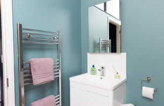 Central Medieval Grid Unique home with Gated parking - Foto 9