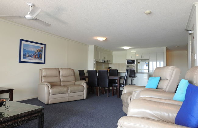 On The River Apartments - Photo 29