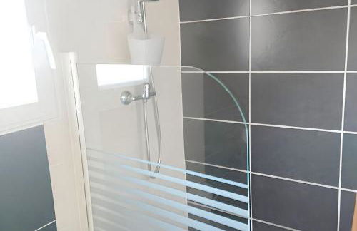 Appartement accueillant à Penne-d'Agenais - 32 m² - Terrasse - Foto 8