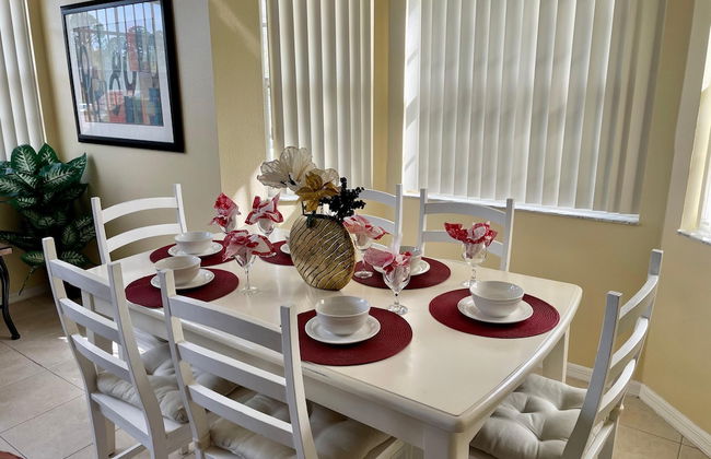 Three Bedroom Apartment #3 -- 5014 LBC -- Vusa Three Bedroom Condo Apartment - Foto 11