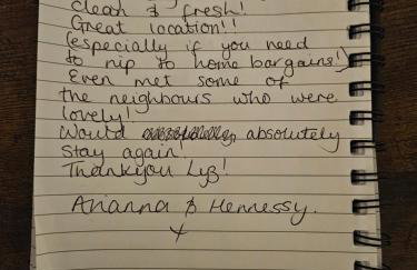 Vale View Apartment, Prestatyn, North Wales - a stylish, dog-friendly holiday let just a 5 min walk to beach & town! - Foto 19