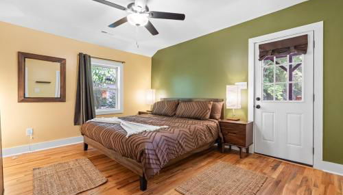 Boho 5BR Modern Villa w Hot Tub, Grill, Patio and Backyard - Foto 5