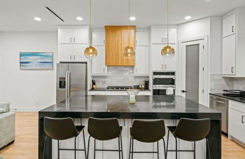 Upscale Group Getaway Sleeps 25 Downtown Dallas - Foto 38