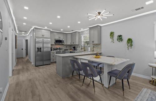 Charlotte Retreat: Luxury 4BR Heaven - Foto 13