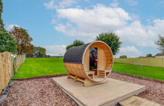 Lush Holiday Home in Vlaanderen With Private Pool - Foto 24