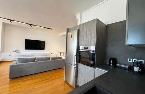S&F Luxury Apartment - Photo 10