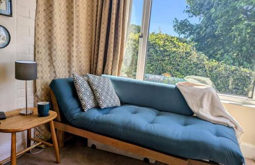 Super sunny studio with own terrace & parking - Photo 22