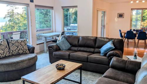 Villa w/ Amazing Bay Views Near Beach w/ Garden, Ping Pong - Foto 4