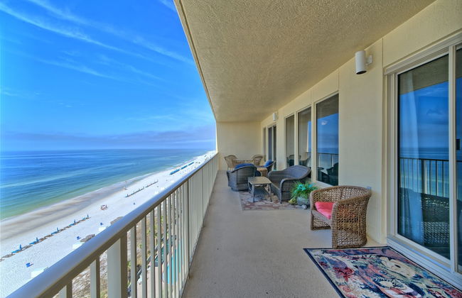 Marvelous Condo with Beachside Pool and Free Poolside WiFi - Unit 0902 by RedAwning - Foto 29
