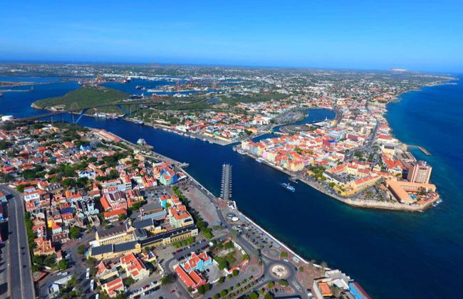 Tour di Willemstad con degustazione di liquore - Foto 1