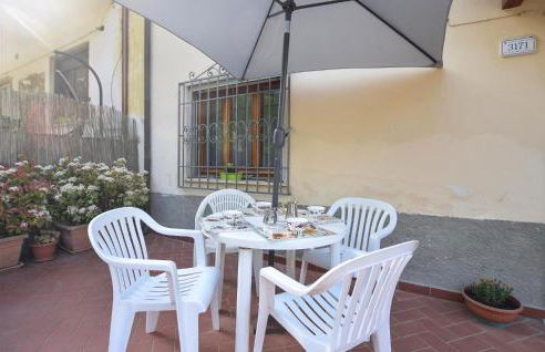 2 Bedroom Amazing Home In Massarosa - Foto 10