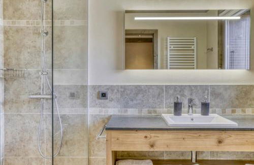 Chalet exceptionnel de 600m2 - Spa, salle de gym, ski-room - Foto 31