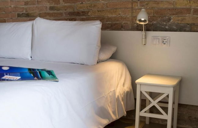 Happy People Gaudi Sant Pau - Foto 43