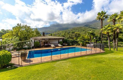 Picturesque Costa Brava Countryside Villa - Foto 33