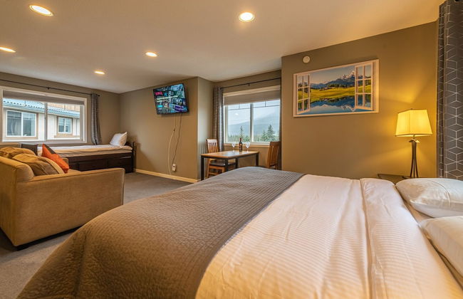 Banff Boundary Lodge-Mountain View Condo - Photo 4