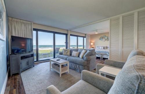 On the Beach Beachfront Condo Direct View & Access to Beach Heated Pool Island House Condominiums Unit 113 - Foto 1