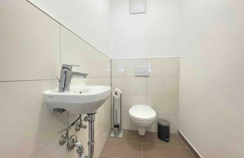 MAX117 moderne Monteurwohnung mit Balkon - Foto 10