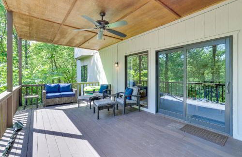 The Bella Vista Lakeside Treehouse Dock and Kayaks! - Photo 35