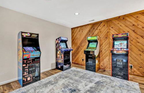 Waterfront Lake House Ideal Dock for Boats, Swimming, Fishing - Foto 13