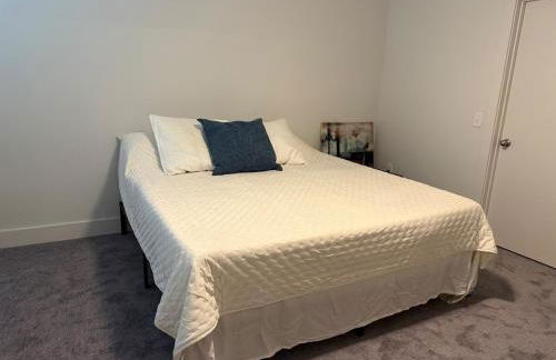 Experience the Best of Fort Worth Stylish Apartment in the Cultural District - Photo 15