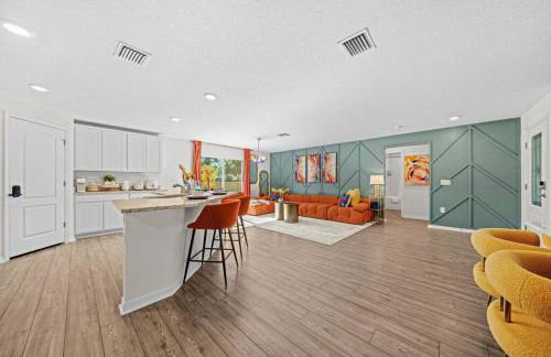 Brand New Theme House w Game Room - Encanta Magical - Foto 2