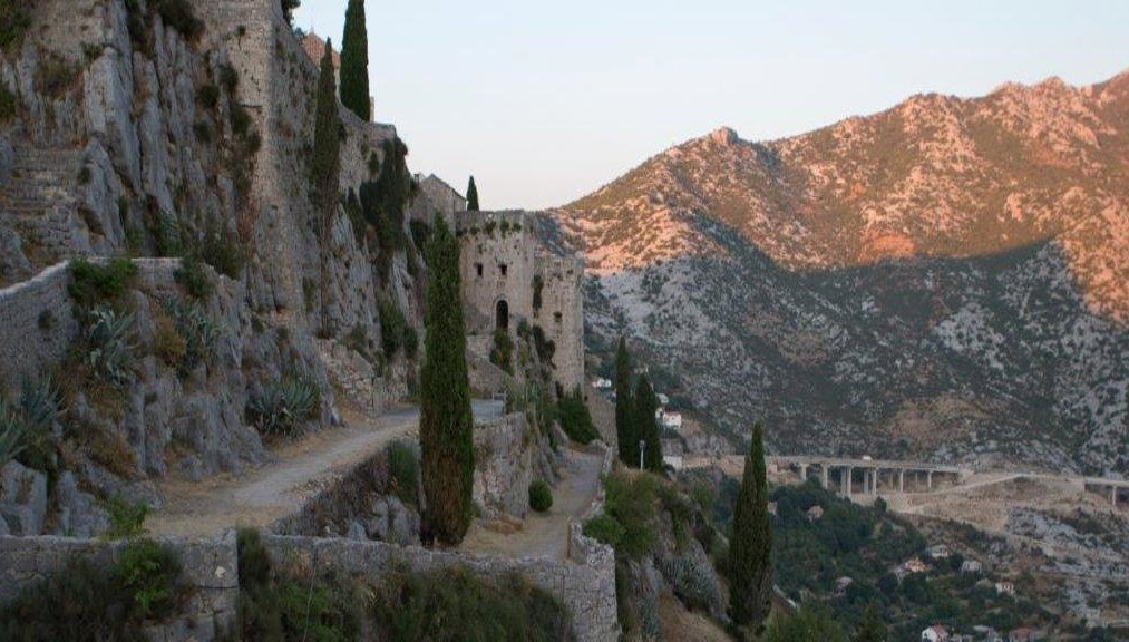 Kliss Fortress Sunset Tour with Sightseeing Bus - Photo 1