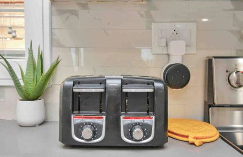 Central Yellow Gem: Cozy Views & Proximity - Foto 40